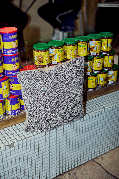 Cushion 17 / Outdoor+Indoor / Bouclé / Black+White / 50x50 cm