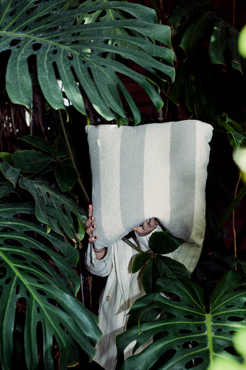 Cushion 15 / Outdoor+Indoor / Bouclé / Grey / Offwhite / 50x50 cm