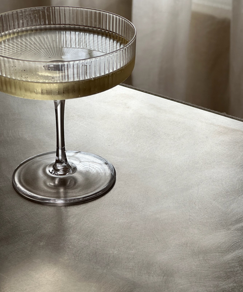 Set of 2: Moshi Metal Placemats / Brushed Steel / 30x40 cm